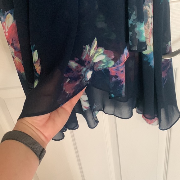 DKNY size 8 navy floral dress - Picture 3 of 5